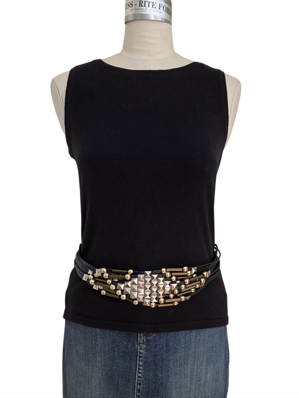Akira Black Hip Belt Size L/XL